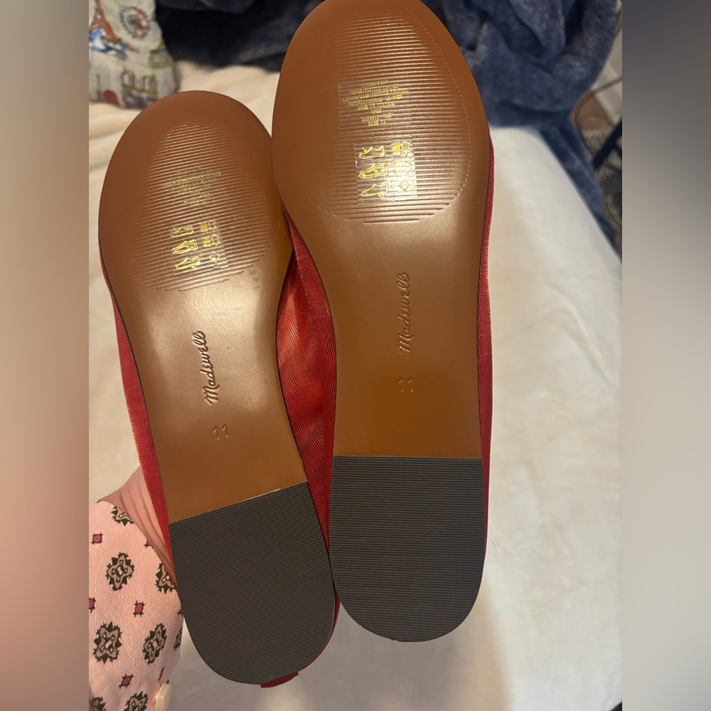 Madewell mesh flats red
Size 11 - Picture 5 of 5